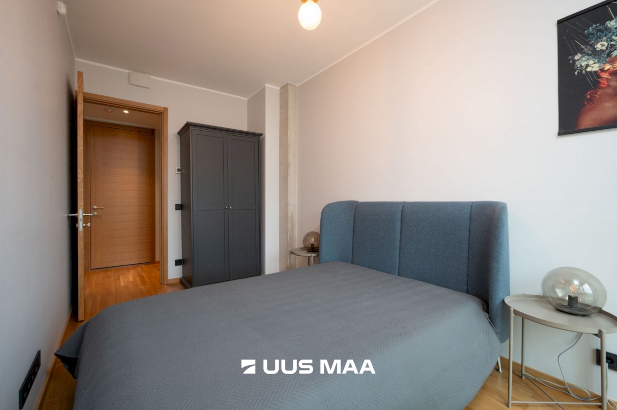 Tallinn, Kesklinna linnaosa, Tõnismäe, Tõnismägi 11a