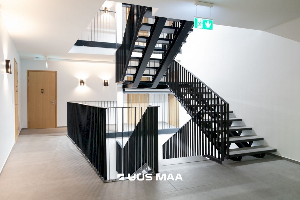 Tallinn, Kesklinna linnaosa, Tõnismäe, Tõnismägi 11a