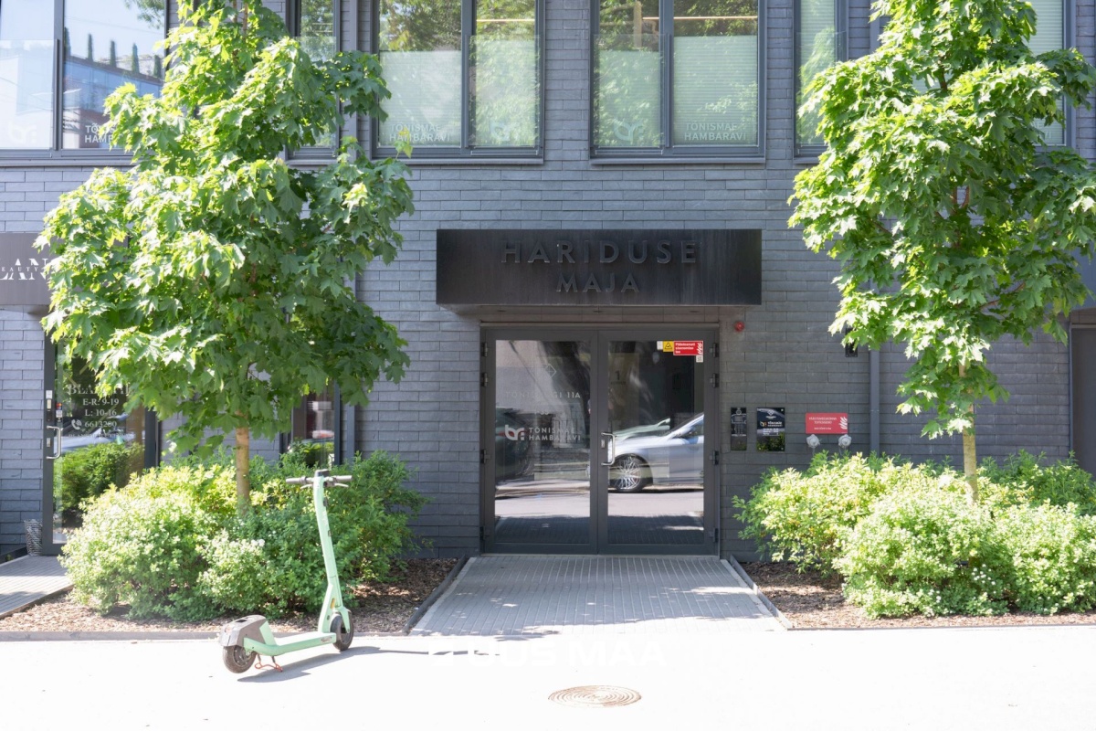 Tallinn, Kesklinna linnaosa, Tõnismäe, Tõnismägi 11a