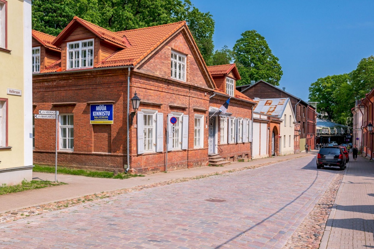 Tartu linn, Tartu linn, Kesklinn, Vallikraavi 7/9