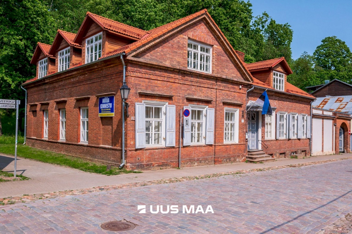 Tartu linn, Tartu linn, Kesklinn, Vallikraavi 7/9
