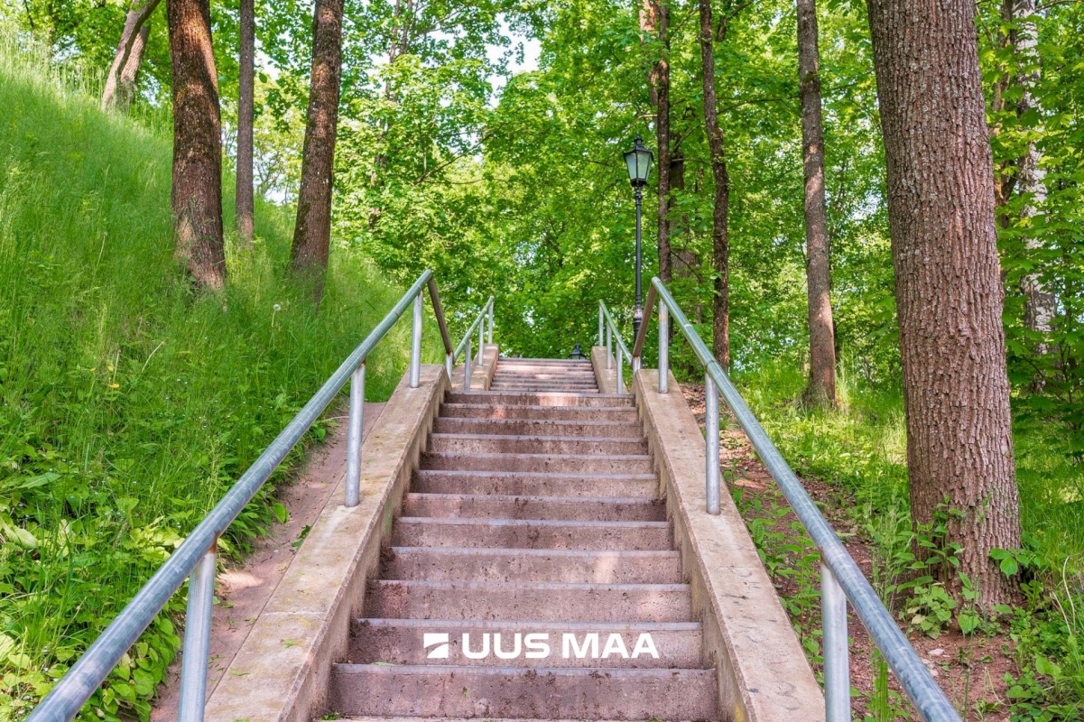 Tartu linn, Tartu linn, Kesklinn, Vallikraavi 7/9