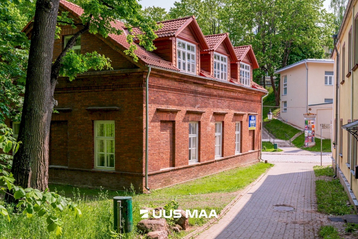 Tartu linn, Tartu linn, Kesklinn, Vallikraavi 7/9