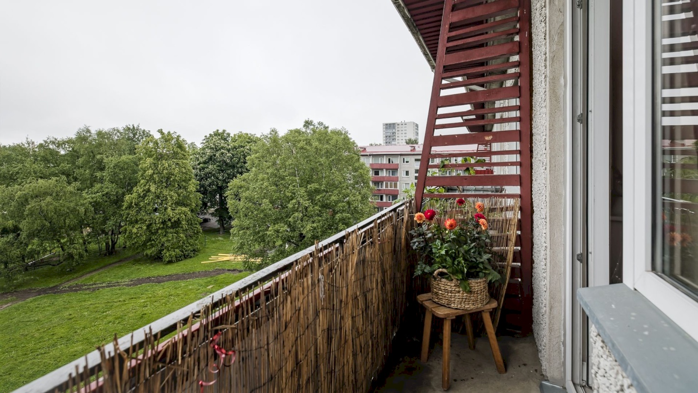 Tallinn, Mustamäe linnaosa, Mustamäe tee 102