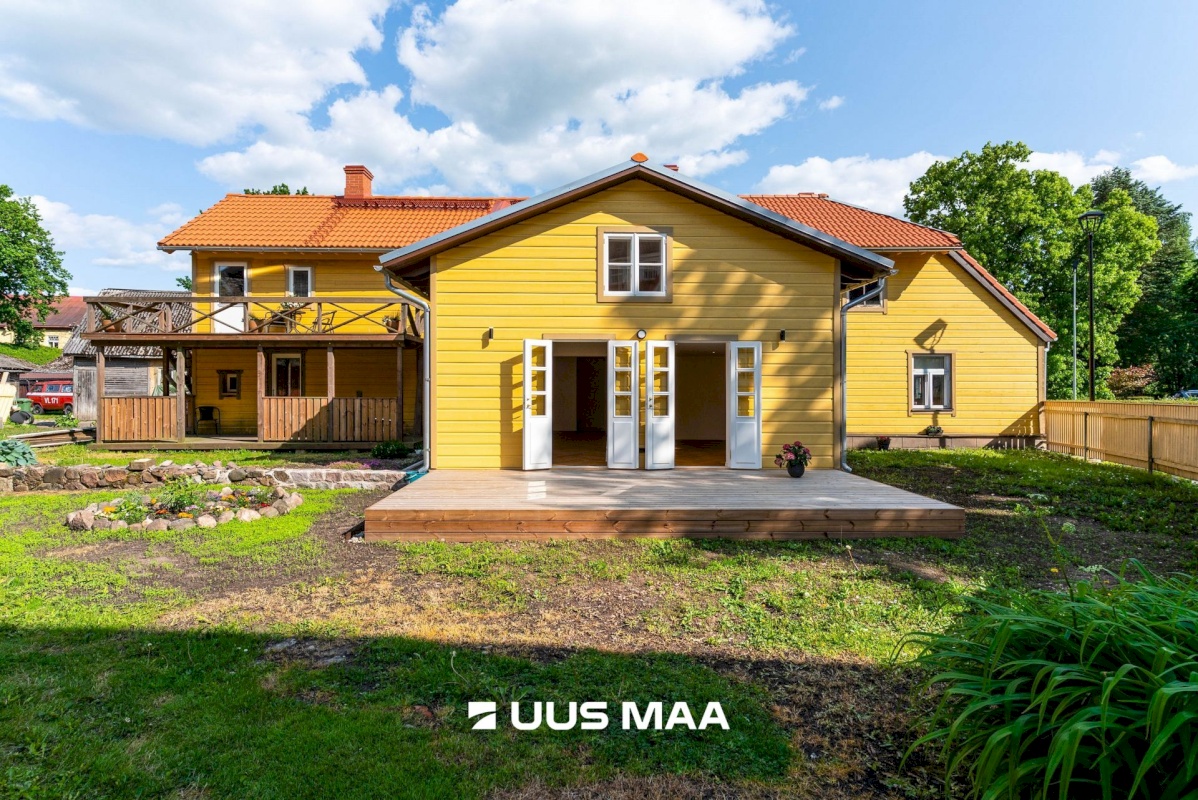 Viljandi linn, Vanalinn, Pikk tn 11