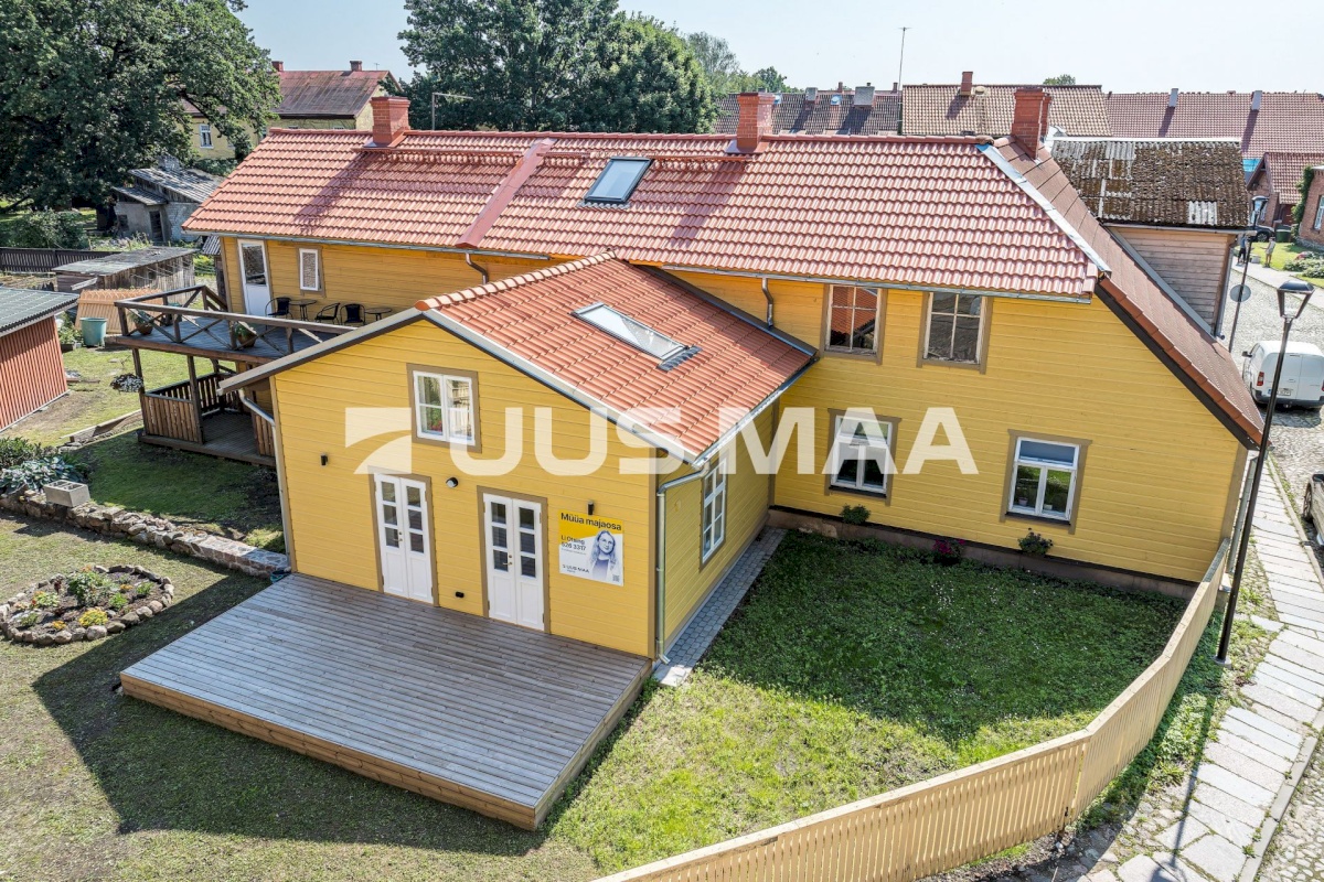 Viljandi linn, Vanalinn, Pikk tn 11