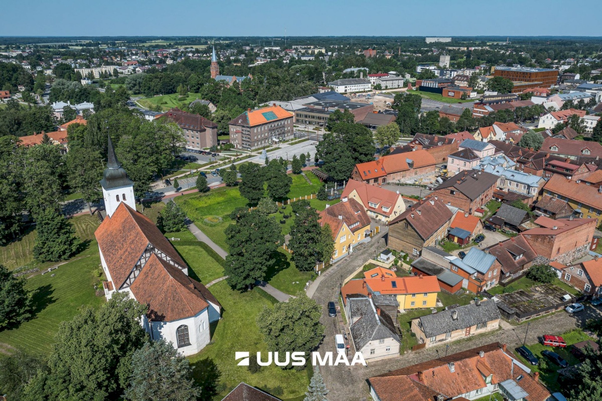 Viljandi linn, Vanalinn, Pikk tn 11