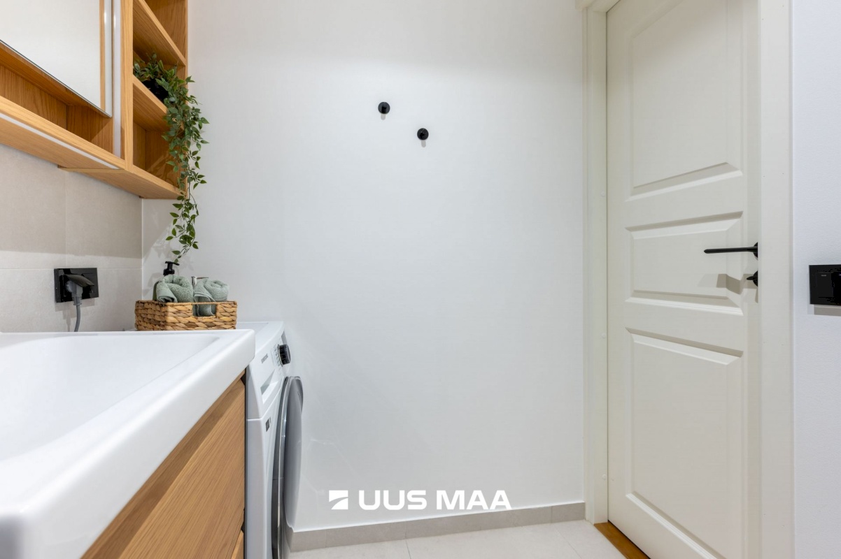 Tallinn, Nõmme linnaosa, Raudtee tn 35