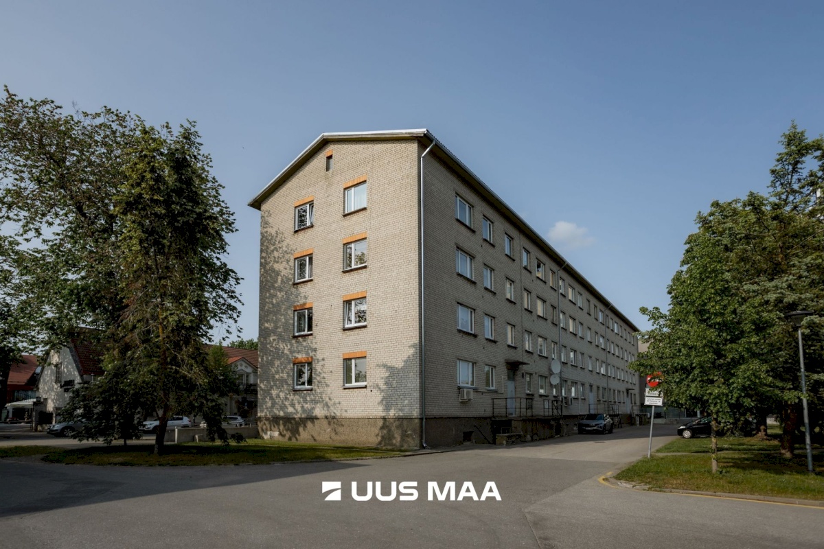 Saaremaa vald, Kuressaare linn, Tallinna 14