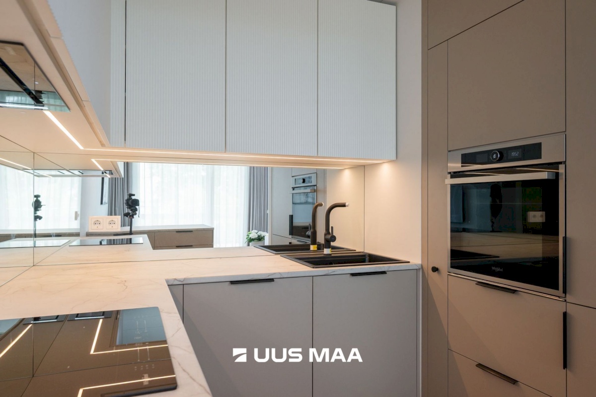 Tartu linn, Tartu linn, Raadi-Kruusamäe, Raadiraja 12