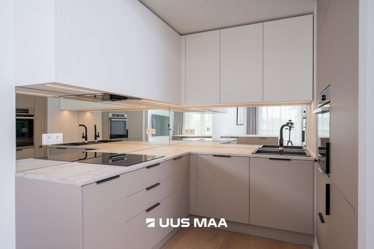 Tartu linn, Tartu linn, Raadi-Kruusamäe, Raadiraja 12
