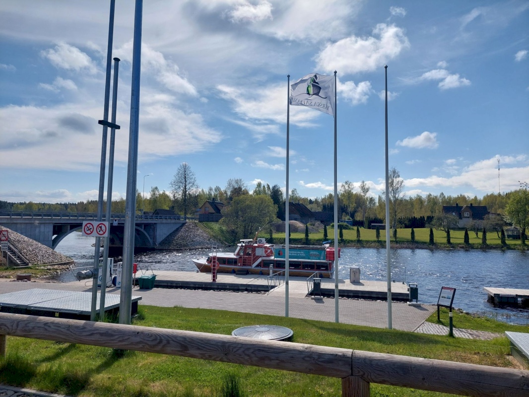 Setomaa vald, Värska alevik, Kooli tn