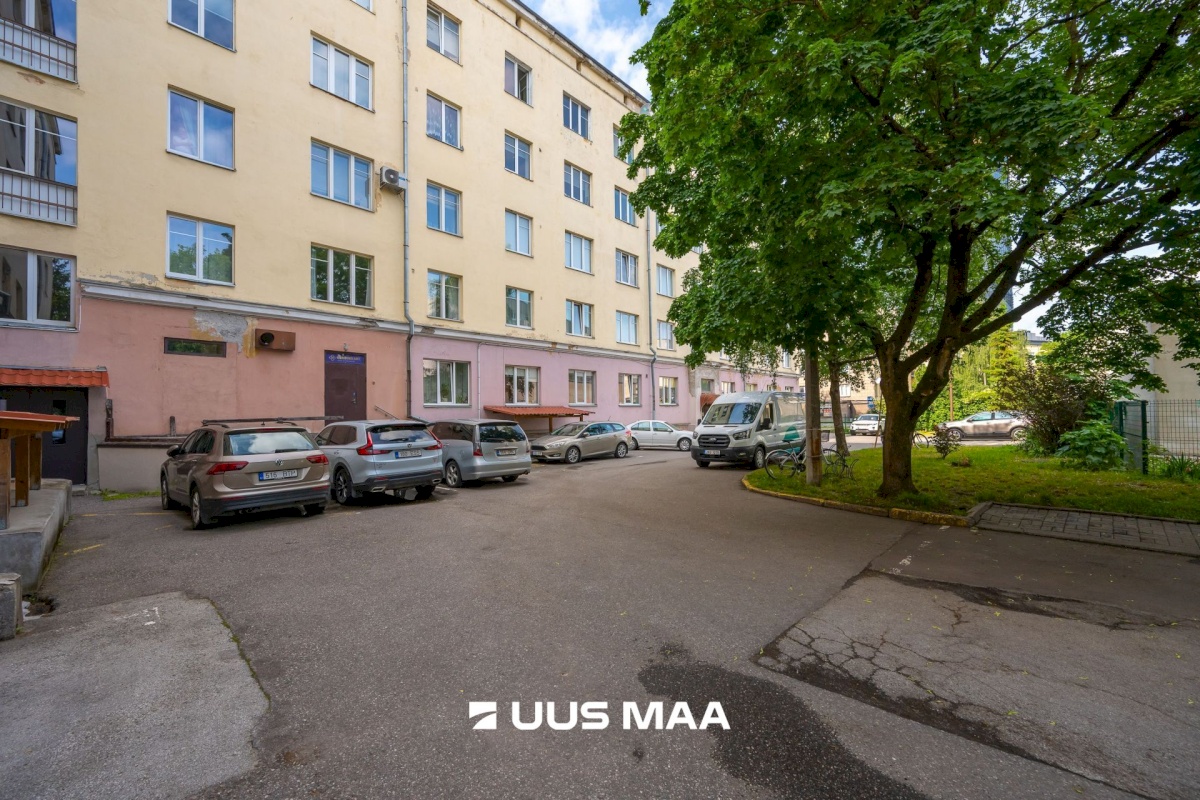 Tallinn, Kesklinna linnaosa, Liivalaia 30
