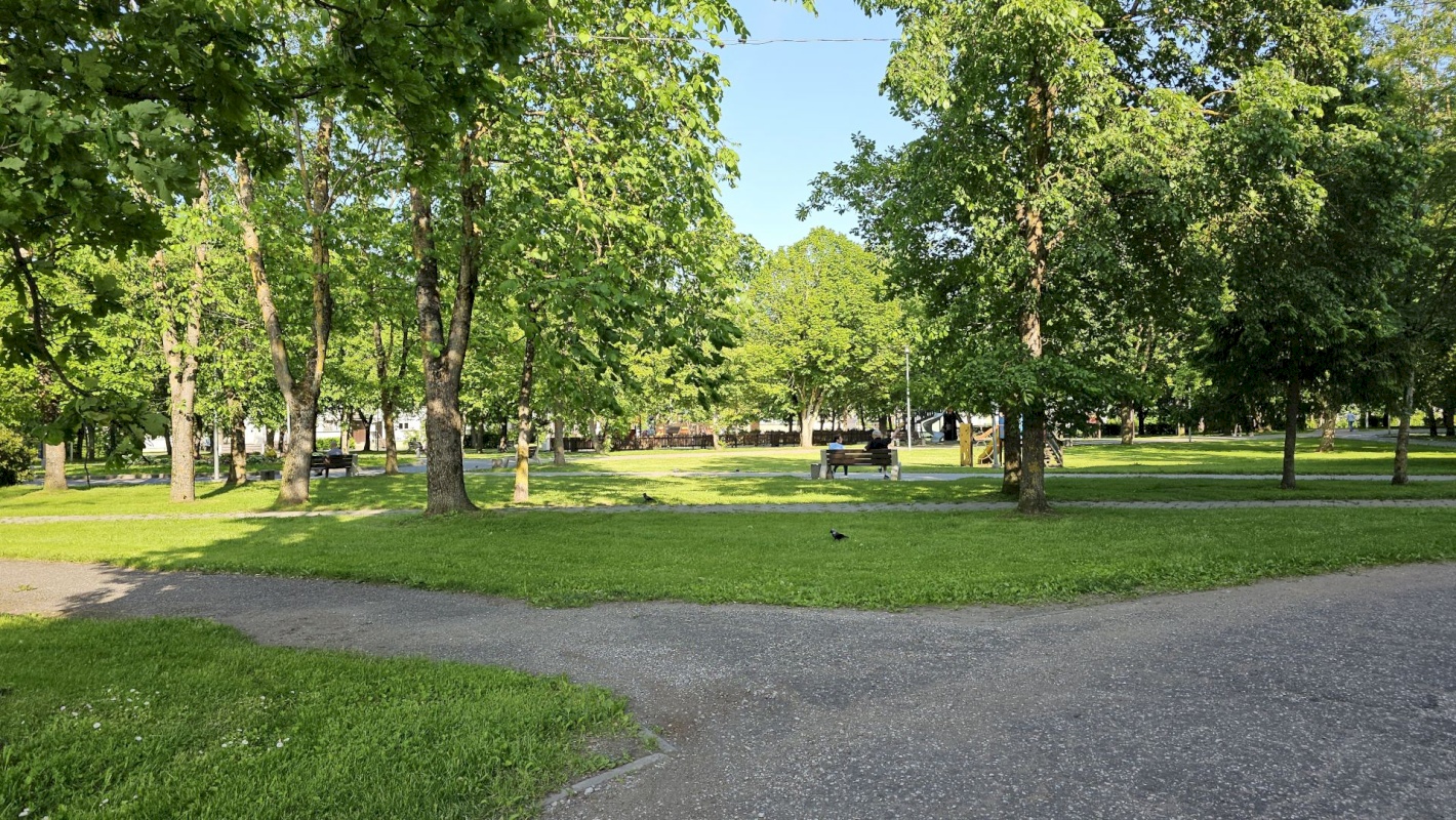 Kohtla-Järve linn, Ahtme linnaosa, Maleva tn 37