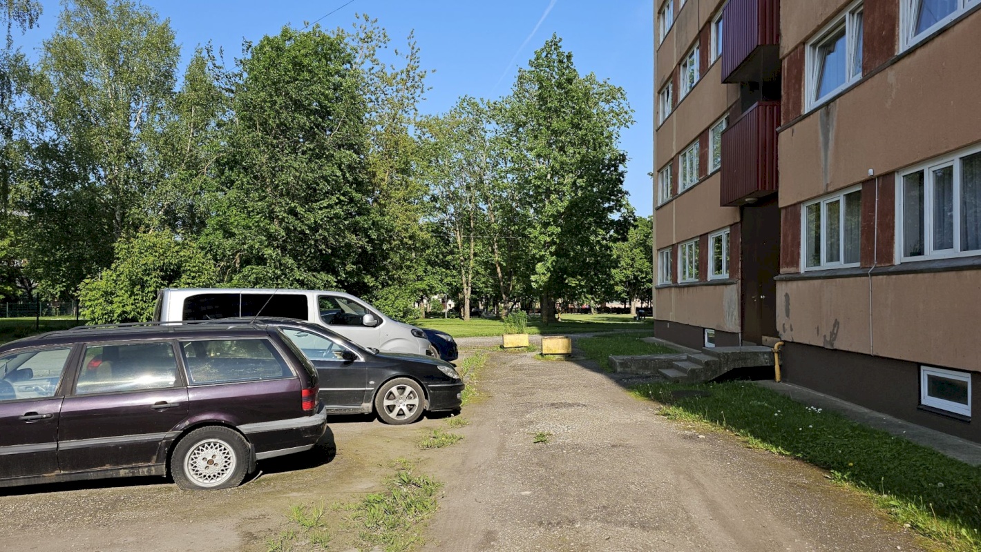 Kohtla-Järve linn, Ahtme linnaosa, Maleva tn 37
