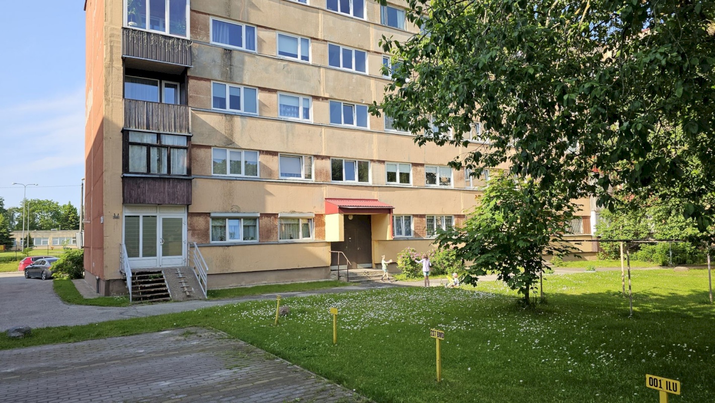 Kohtla-Järve linn, Ahtme linnaosa, Maleva tn 37