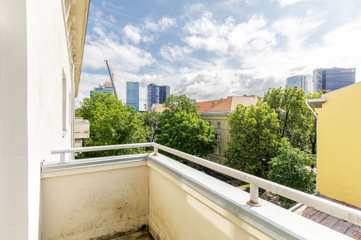Tallinn, Kesklinna linnaosa, Maakri, Rävala pst 13