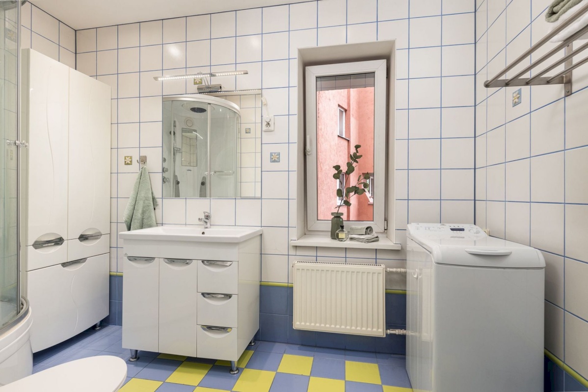 Tallinn, Kesklinna linnaosa, Pronksi 7