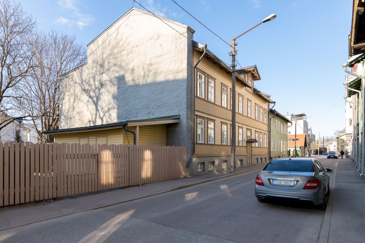 Tallinn, Kesklinna linnaosa, Kadriorg, Faehlmanni 25