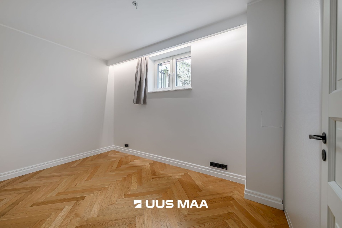 Tallinn, Kesklinna linnaosa, Kadriorg, Vesivärava 16