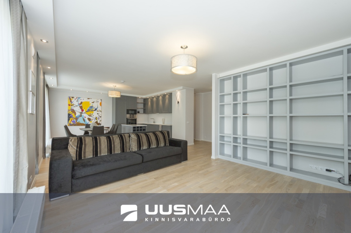 Tallinn, Kesklinna linnaosa, Kadriorg, Tina tn 1A