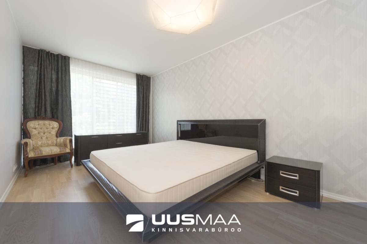 Tallinn, Kesklinna linnaosa, Kadriorg, Tina tn 1A