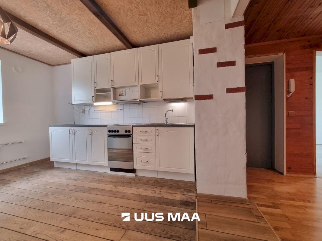 Vinni vald, Pajusti alevik, Linnu tn. 9