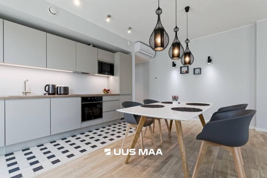 Tallinn, Kesklinna linnaosa, Pronksi tn 6a