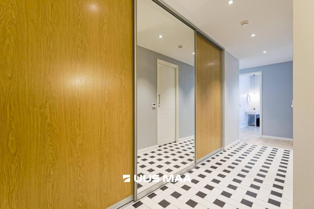 Tallinn, Kesklinna linnaosa, Pronksi tn 6a