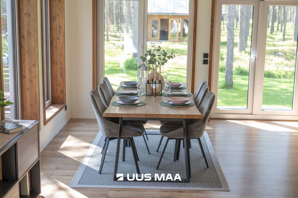 Lääne-Nigula vald, Rooslepa küla/Roslep, Trollitee