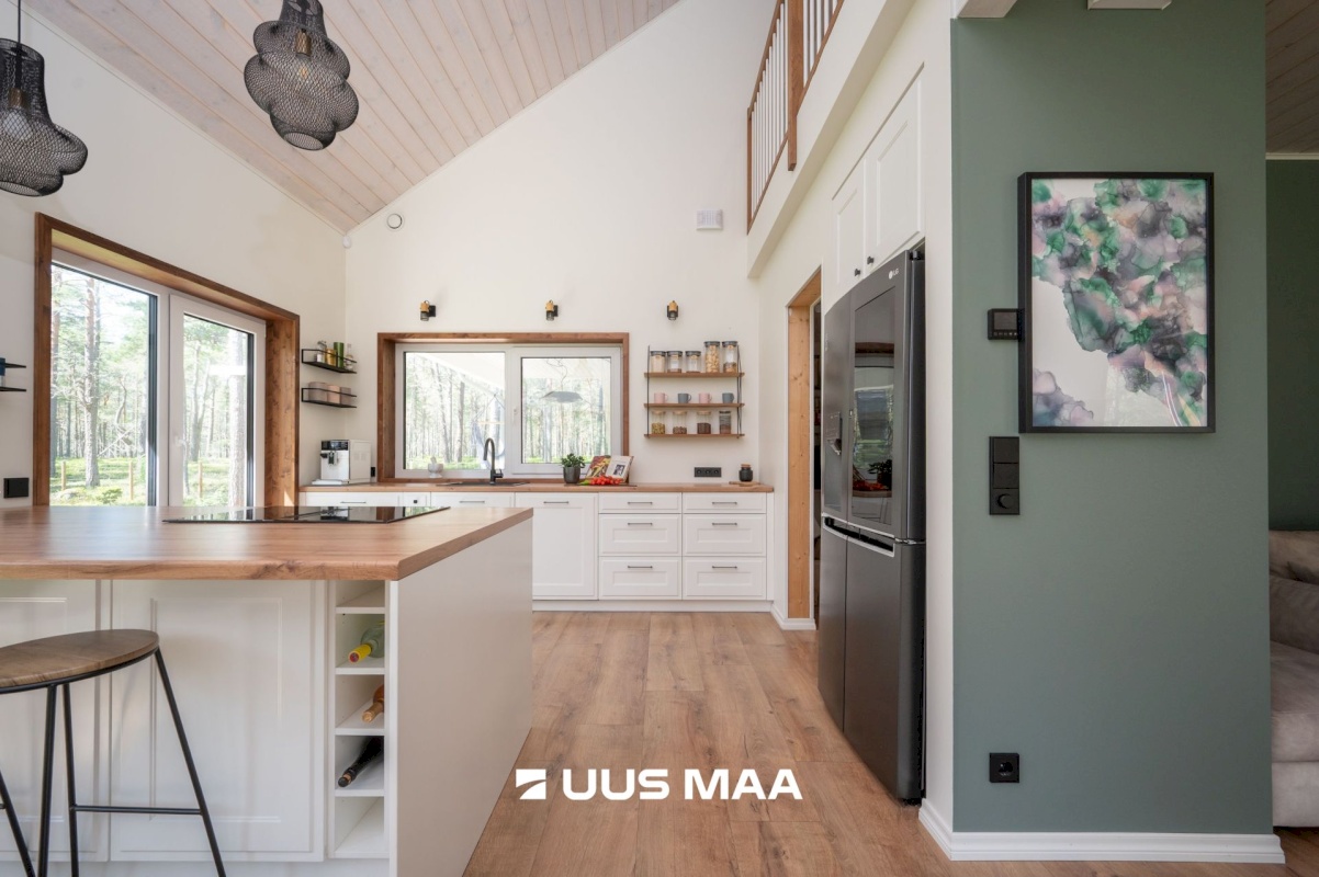 Lääne-Nigula vald, Rooslepa küla/Roslep, Trollitee