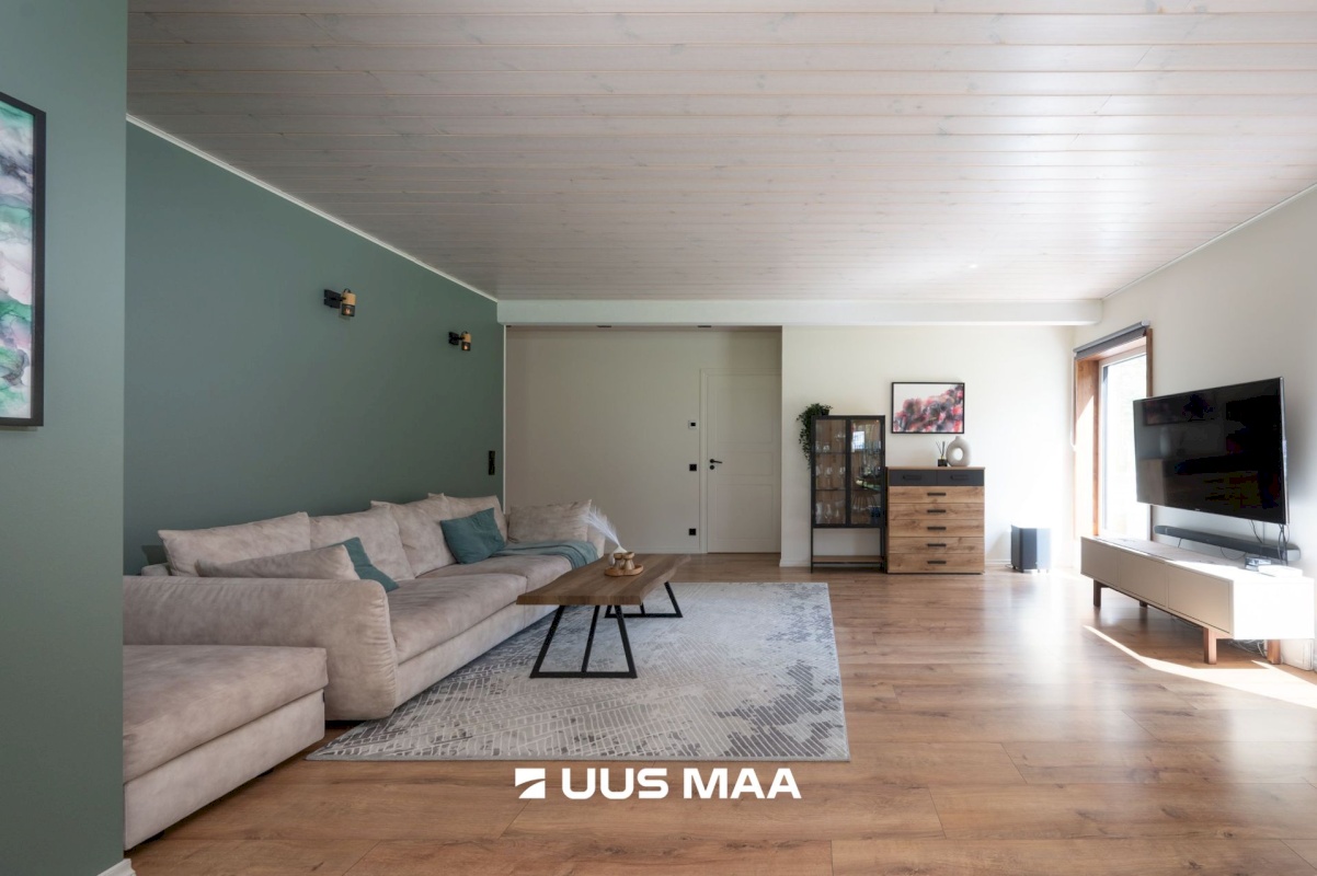 Lääne-Nigula vald, Rooslepa küla/Roslep, Trollitee