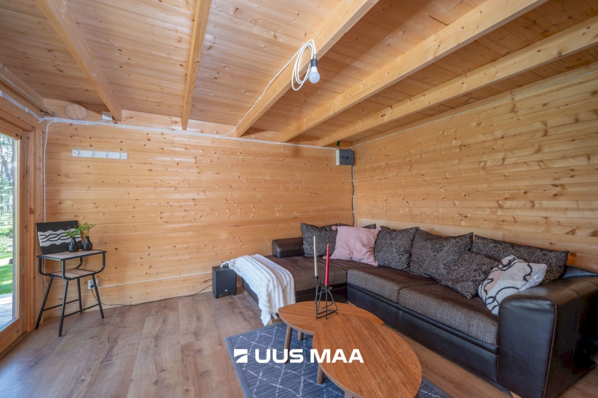 Lääne-Nigula vald, Rooslepa küla/Roslep, Trollitee