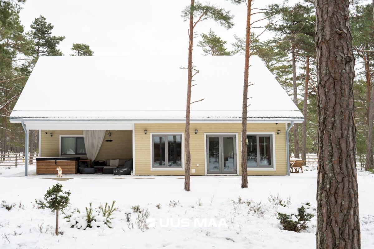 Lääne-Nigula vald, Rooslepa küla/Roslep, Trollitee