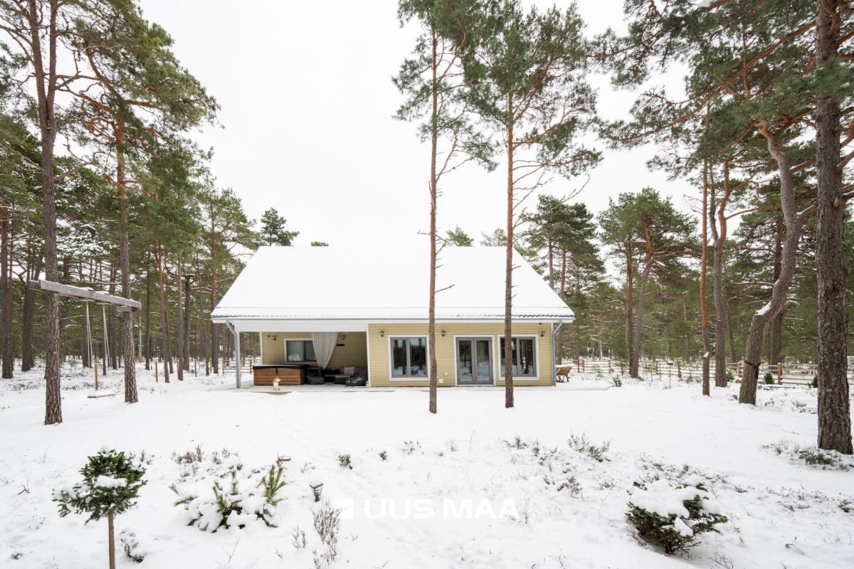 Lääne-Nigula vald, Rooslepa küla/Roslep, Trollitee