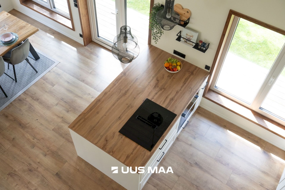 Lääne-Nigula vald, Rooslepa küla/Roslep, Trollitee