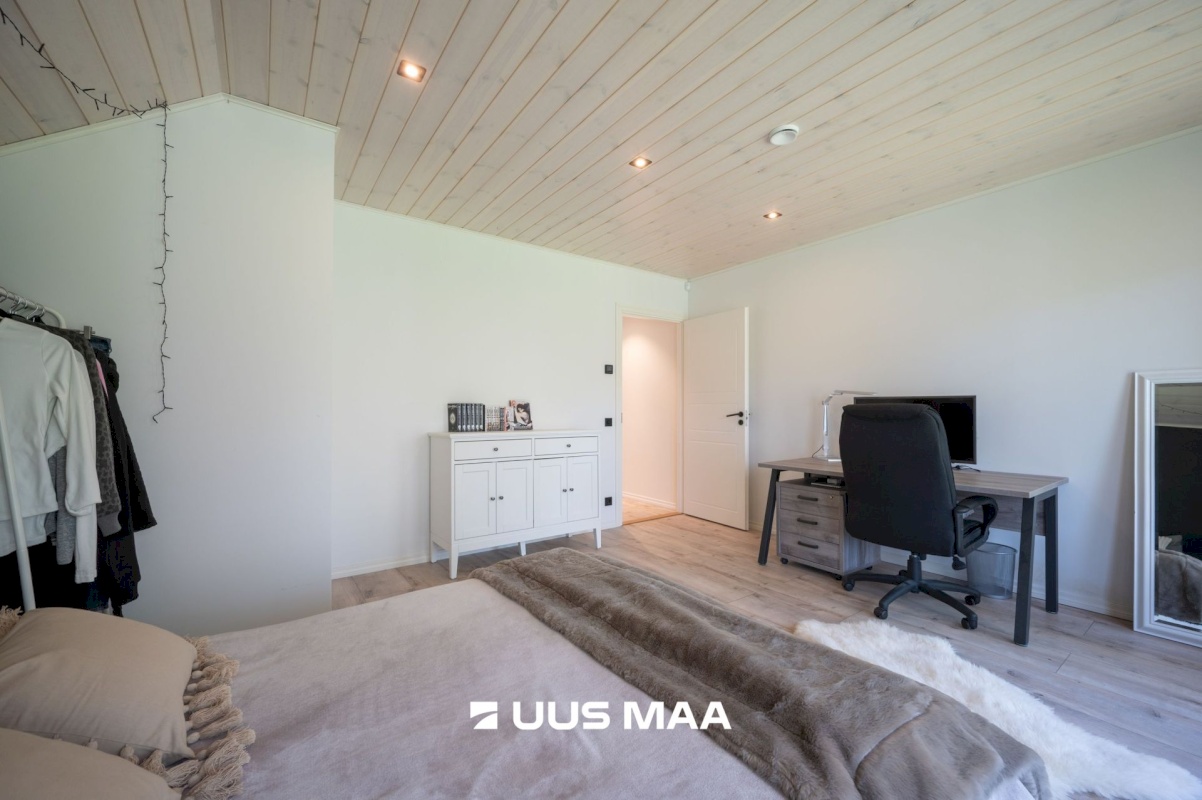 Lääne-Nigula vald, Rooslepa küla/Roslep, Trollitee