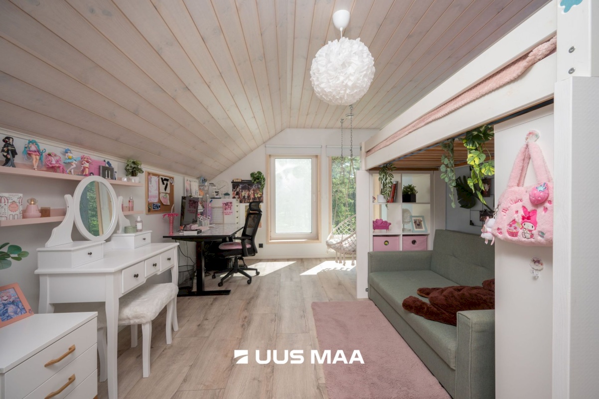 Lääne-Nigula vald, Rooslepa küla/Roslep, Trollitee