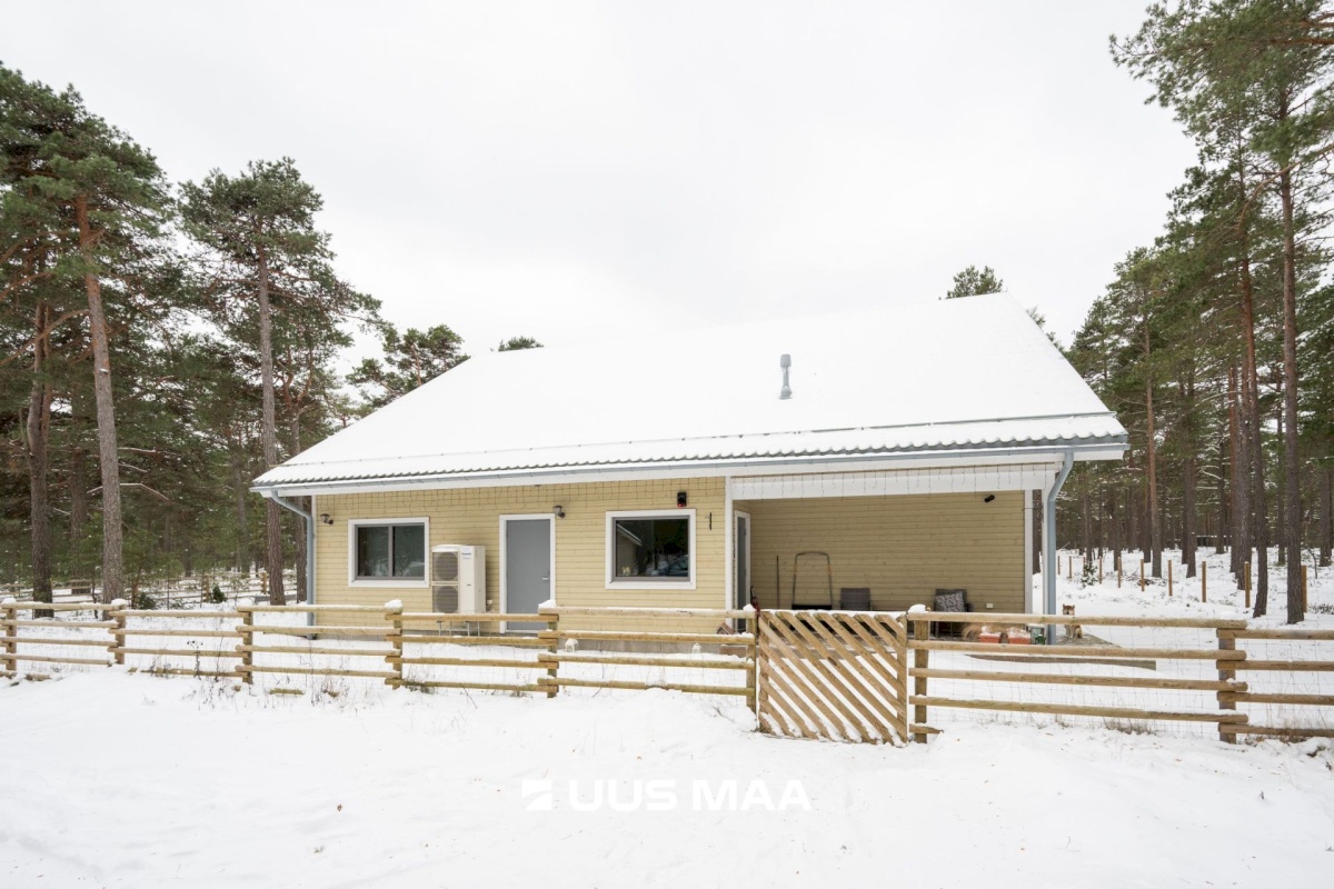 Lääne-Nigula vald, Rooslepa küla/Roslep, Trollitee