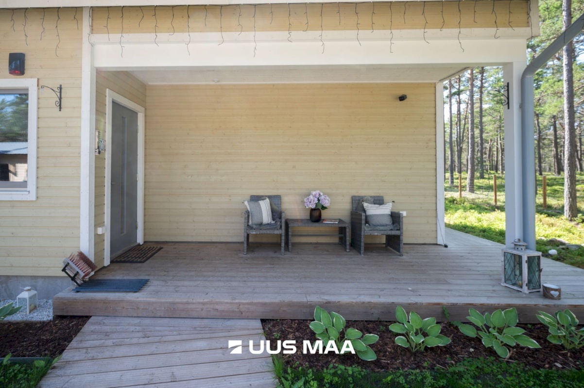 Lääne-Nigula vald, Rooslepa küla/Roslep, Trollitee