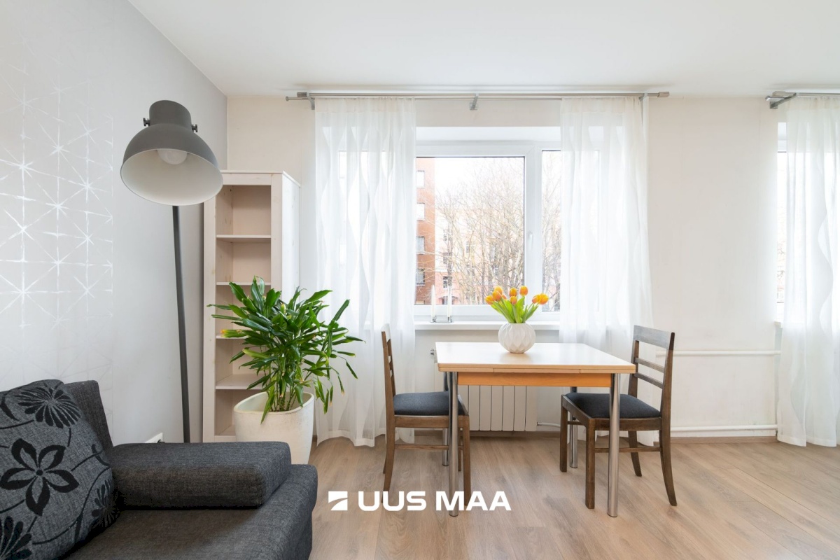 Tallinn, Kesklinna linnaosa, Komeedi 4