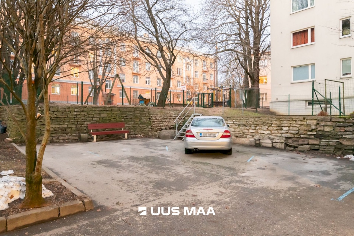 Tallinn, Kesklinna linnaosa, Komeedi 4