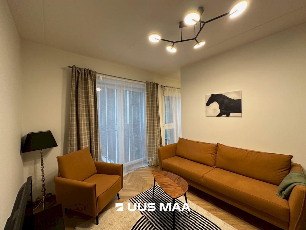 Tallinn, Kesklinna linnaosa, Uus Maailm, Toom-Kuninga tn 15