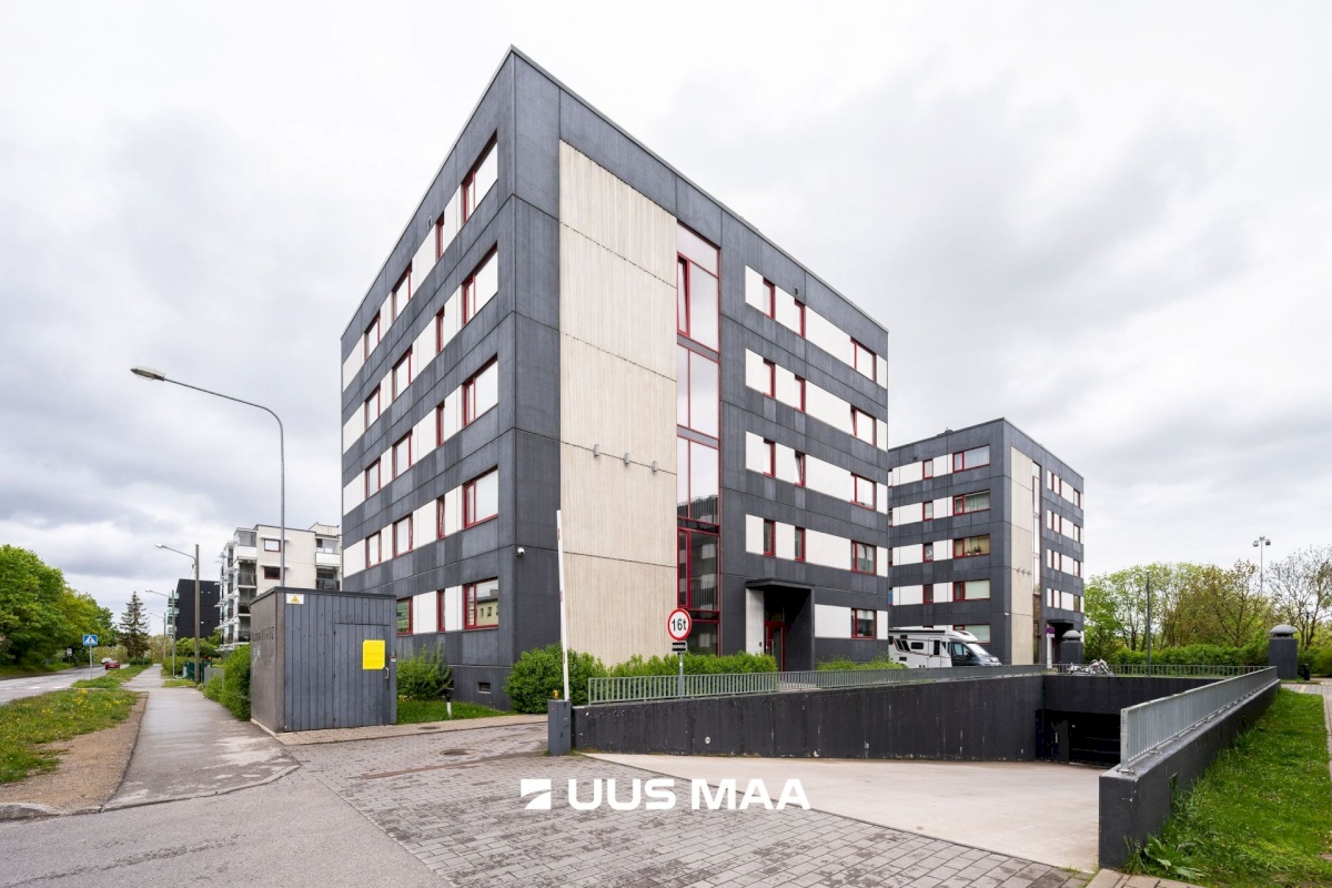 Tallinn, Lasnamäe linnaosa, Uuslinna 9/1