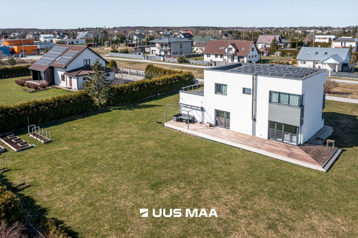 Harku vald, Muraste küla, Põhjaristi pst 6