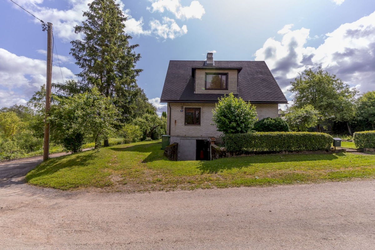 Võru linn, Toome 8