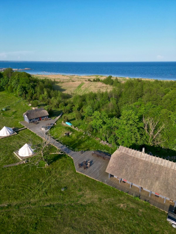 Saaremaa vald, Abruka küla