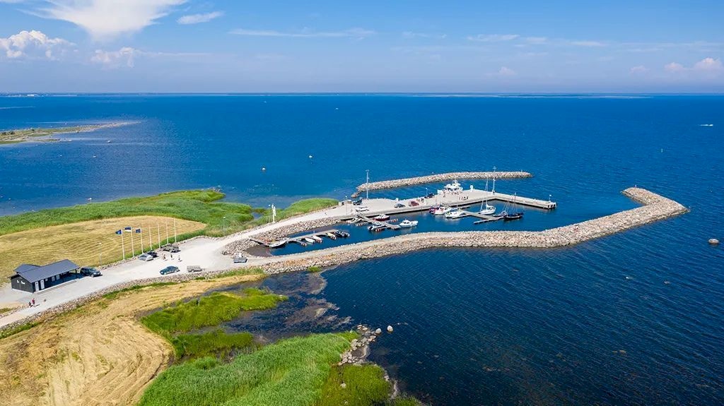Saaremaa vald, Abruka küla