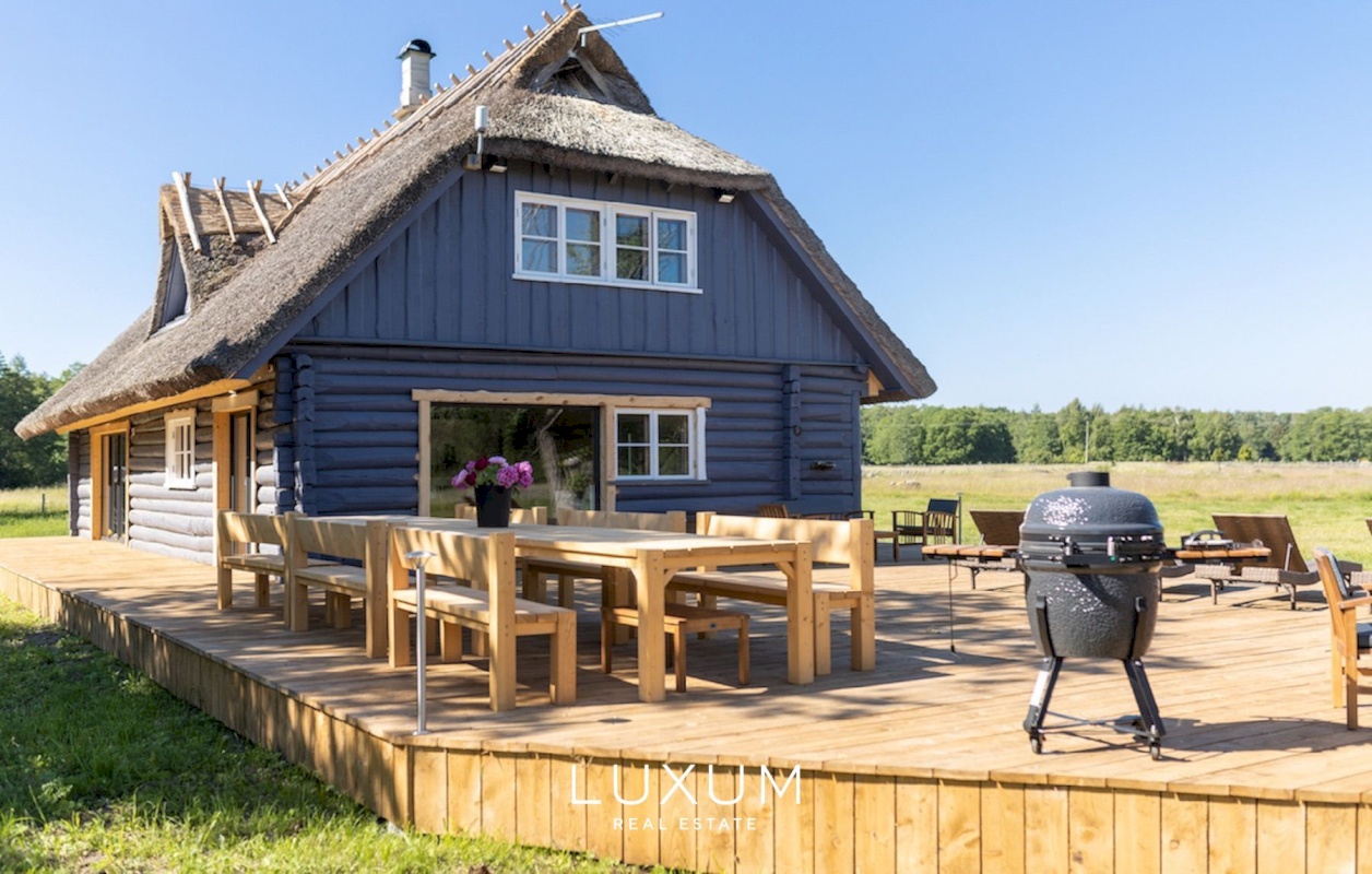 Saaremaa vald, Abruka küla