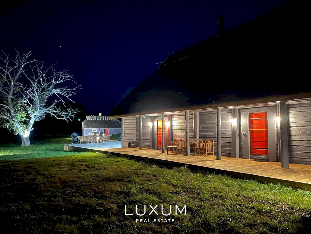 Saaremaa vald, Abruka küla